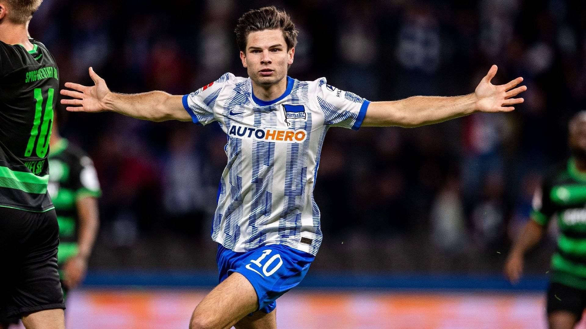 咪咕体育直播 -北京首钢发布备战花絮，冲刺阶段强势反弹，德甲任务艰巨，更衣室氛围转暖 