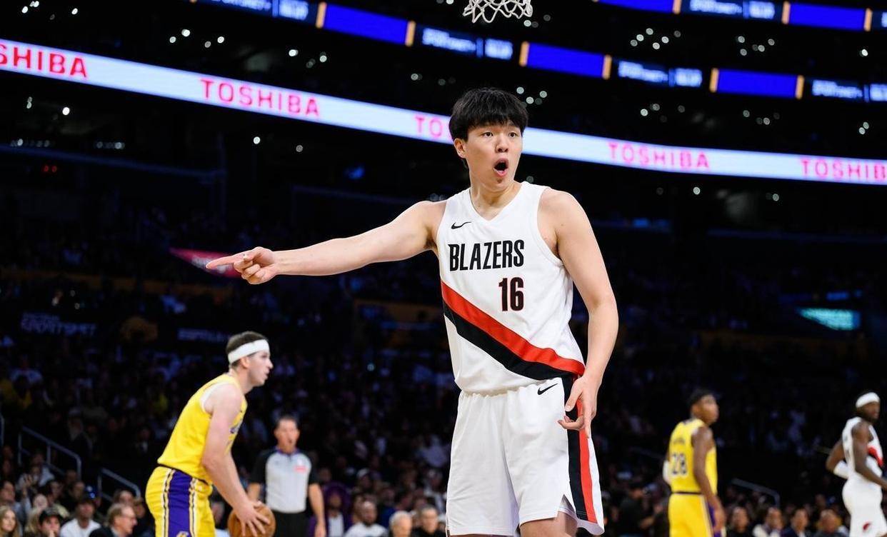 咪咕直播官网 -洛杉矶湖人今晨回应争议；志在CBA常规赛名次提升；质疑声仍在；控场能力受关注的简单介绍